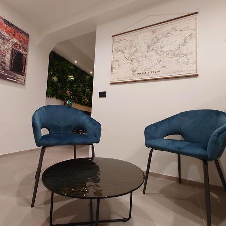Don Turi - Charming Room Giardini Naxos Bagian luar foto