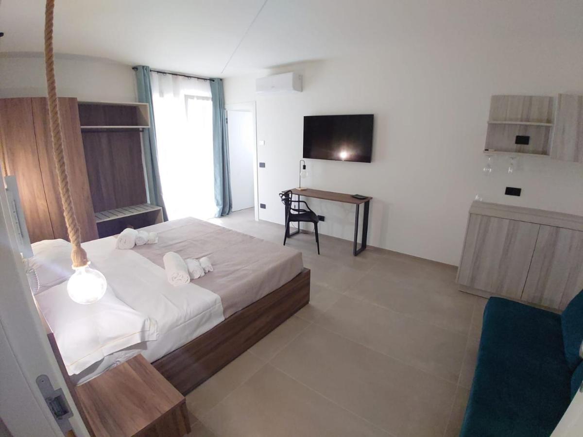 Don Turi - Charming Room Giardini Naxos Bagian luar foto