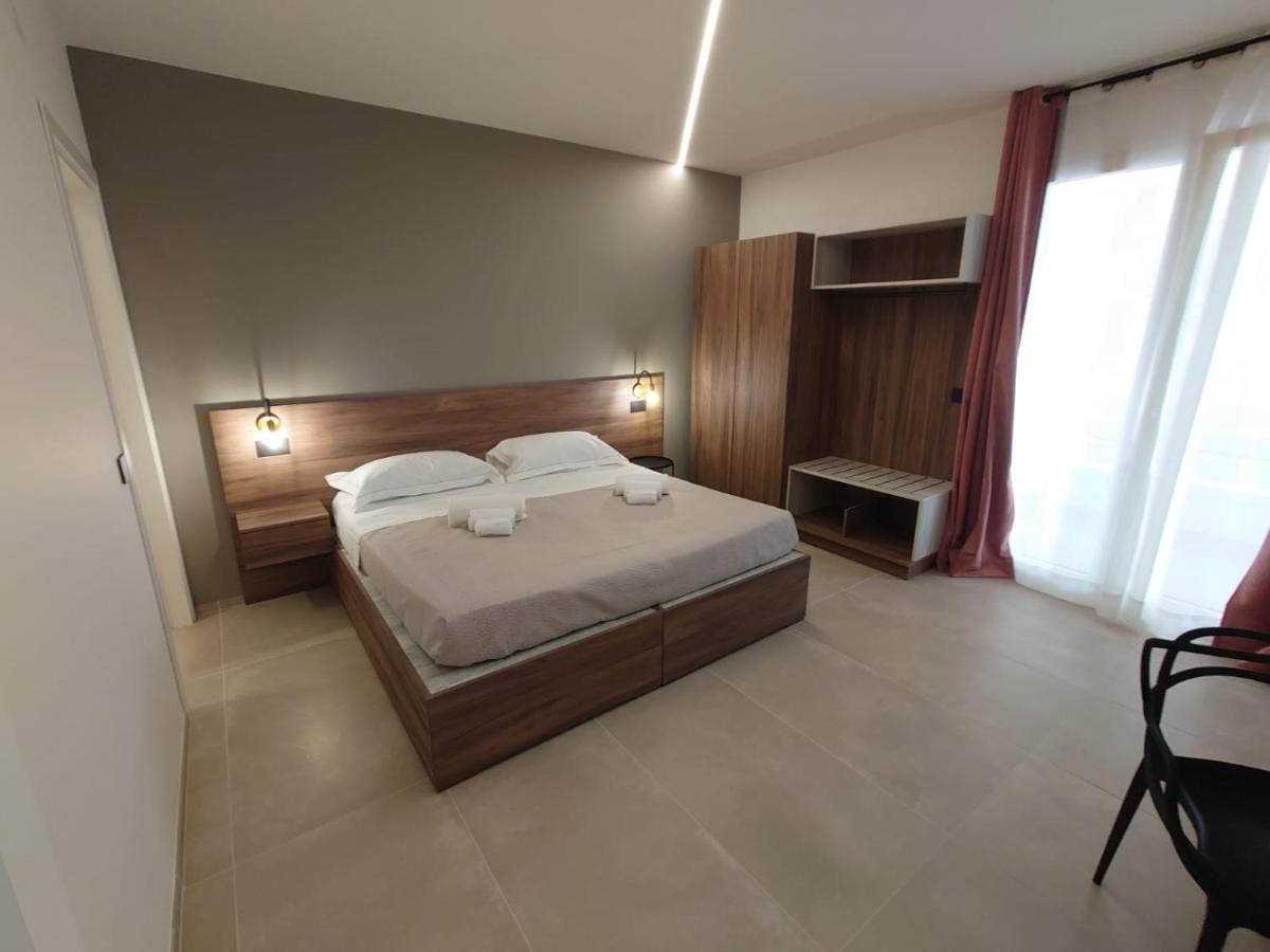 Don Turi - Charming Room Giardini Naxos Bagian luar foto